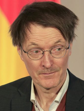 Karl Lauterbach stellt eine Gesundheitsgefahr für die Bevölkerung dar